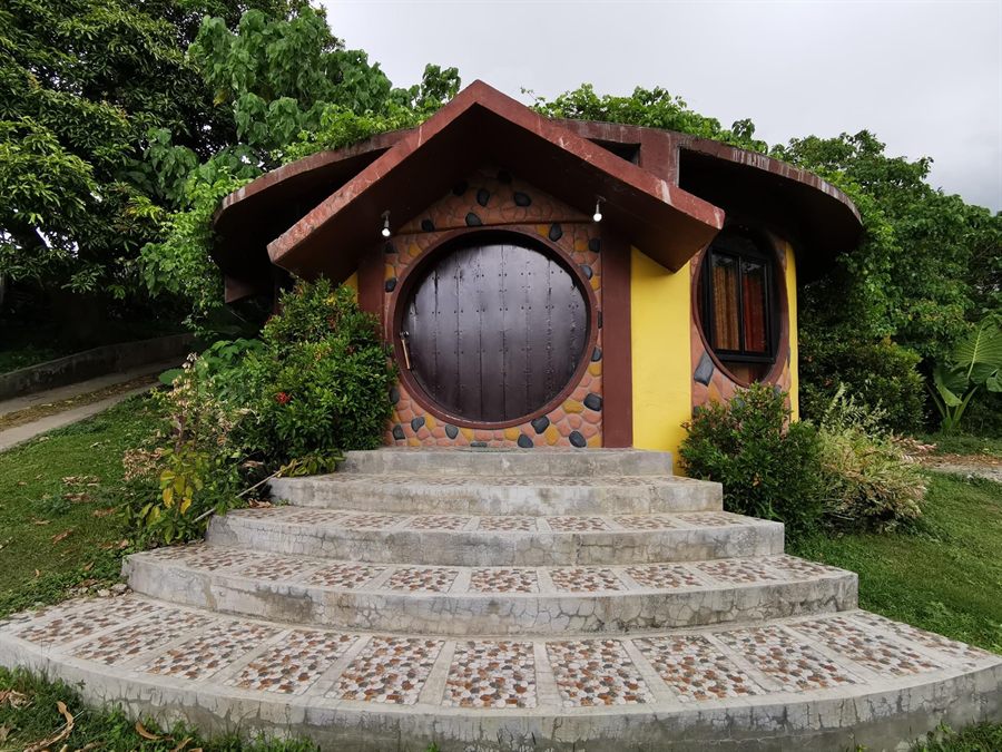 Hobbit House